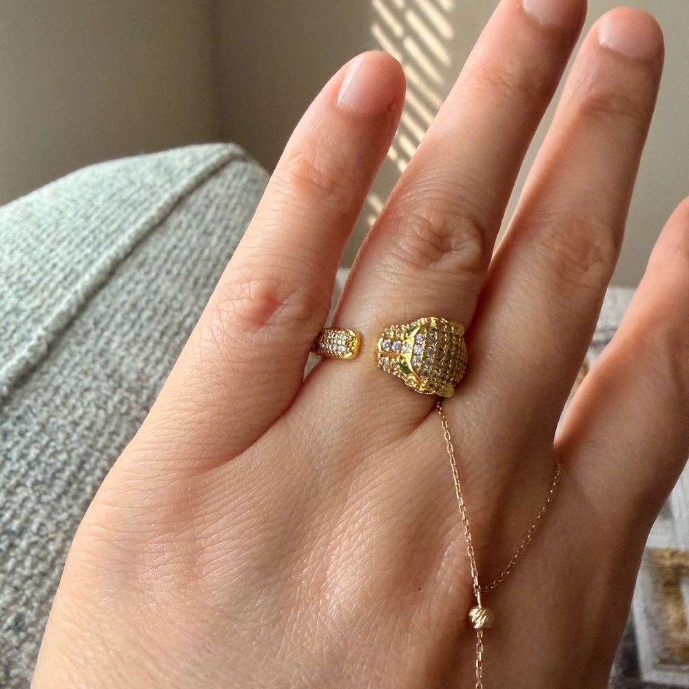 Panthere Gold Ring - Picture 4 of 7
